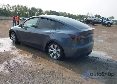 2023 Tesla Model Y Awd/Long Range Dual Motor All-Wheel Drive из США, поврежденный, VIN 7SAYGAEE5PF829394
